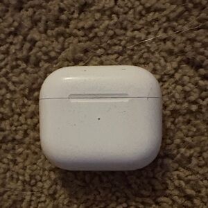Apple White Earbuds Case